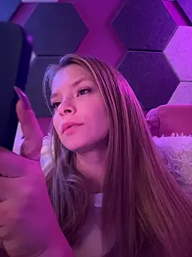 AnastasiaAniess online show from 11/07/25, 09:04