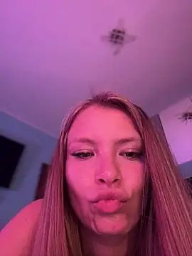 AnastasiaAniess online show from 02/13/26, 09:55