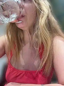 AnastasiaAniess online show from 05/24/26, 11:26
