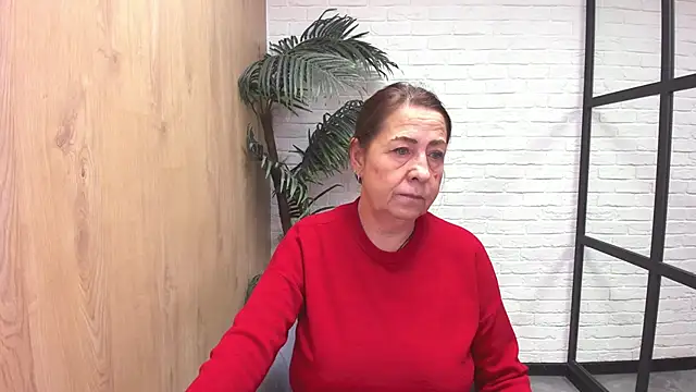 Snapshot of LindaPassionate chatting on 04/02/26, 05:05 LindaPassionate online show from 04/02/26, 05:05
