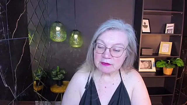 NataliMellow online show from 05/06/26, 01:05
