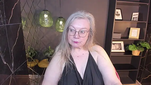 NataliMellow online show from 05/11/26, 01:28