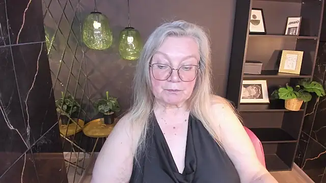NataliMellow online show from 05/11/26, 04:04