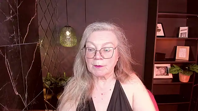 NataliMellow online show from 06/19/26, 01:04