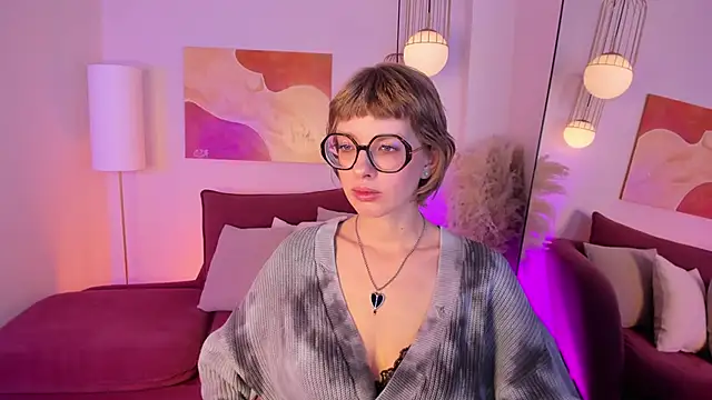 Snapshot of RubySoft chatting on 11/13/25, 09:03 RubySoft online show from 11/13/25, 09:03