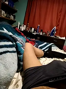 Snapshot of gusaven chatting on 10/20/25, 03:34 gusaven online show from 10/20/25, 03:34