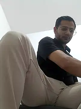 Snapshot of Enderson007 chatting on 03/17/25, 12:46 Enderson007 online show from 03/17/25, 12:46