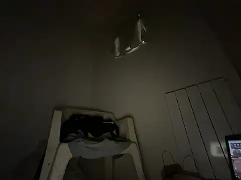 Snapshot of Enderson007 chatting on 10/12/25, 10:20 Enderson007 online show from 10/12/25, 10:20