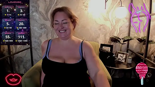 Snapshot of JenniferLight chatting on 03/01/25, 05:49 JenniferLight online show from 03/01/25, 05:49