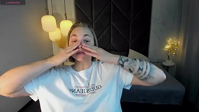 TataArdent online show from 12/19/24, 11:25