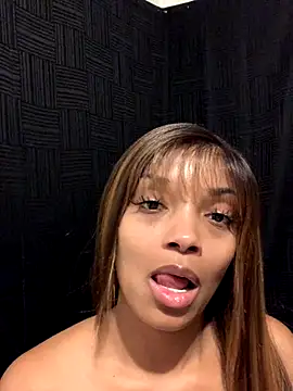 Snapshot of Rakiyahcharms chatting on 09/27/25, 05:40 Rakiyahcharms online show from 09/27/25, 05:40
