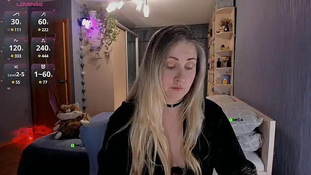 Snapshot of SweetLanna chatting on 12/23/24, 02:56 SweetLanna online show from 12/23/24, 02:56