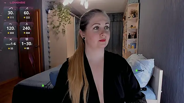 Snapshot of SweetLanna chatting on 01/07/25, 04:29 SweetLanna online show from 01/07/25, 04:29