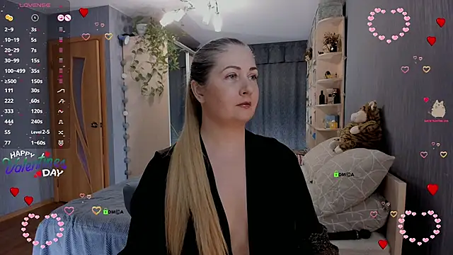 Snapshot of SweetLanna chatting on 02/13/25, 07:52 SweetLanna online show from 02/13/25, 07:52