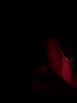 Snapshot of Yomo12345677 chatting on 11/03/25, 01:40 Yomo12345677 online show from 11/03/25, 01:40