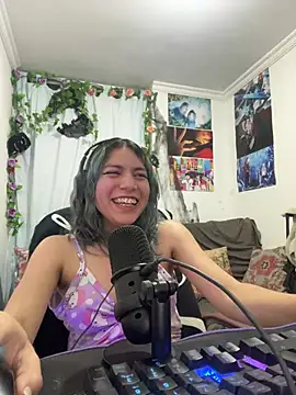 VaioletUwU online show from 03/17/26, 06:28