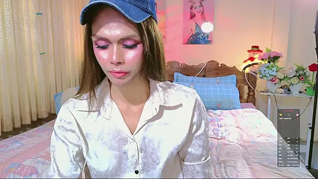 Snapshot of ribbinpink chatting on 06/06/26, 03:22 ribbinpink online show from 06/06/26, 03:22