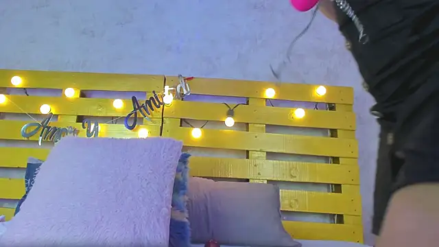 cristinapuerta  online show from 09/29/25, 10:53