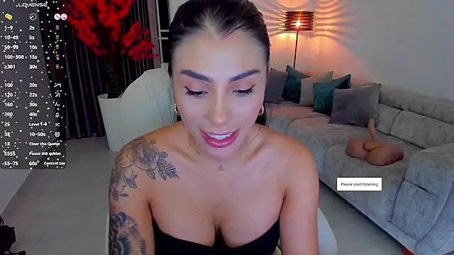 Sarah Stone  online show from 02/25/25, 11:22