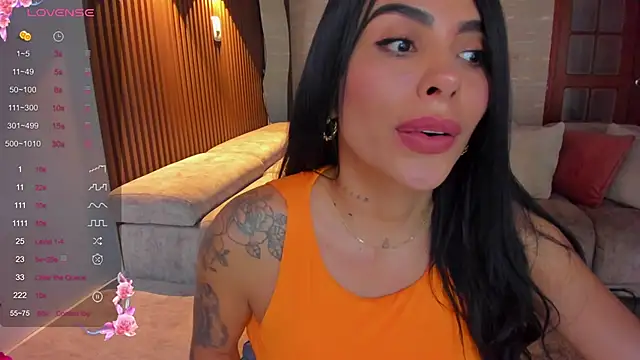 Sarah Stone  online show from 09/12/25, 09:26