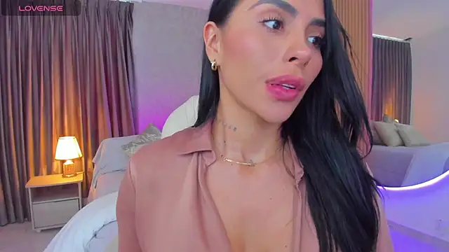 Sarah Stone  online show from 10/02/25, 07:54