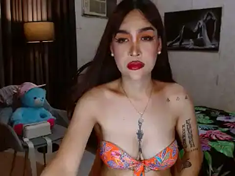 Snapshot of CumEaterLima chatting on 10/12/25, 06:29 CumEaterLima online show from 10/12/25, 06:29