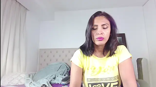 ms freyax online show from 06/21/26, 04:15