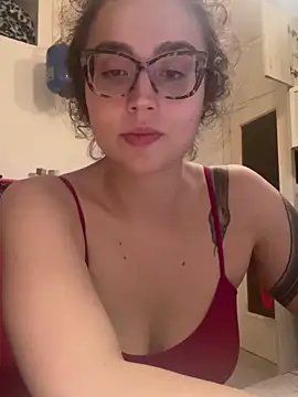 ladyturtle online show from 05/18/26, 10:48