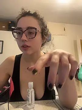 ladyturtle online show from 05/27/26, 01:30