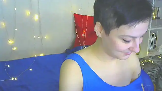 Snapshot of MartaBounty chatting on 12/14/24, 05:47 MartaBounty online show from 12/14/24, 05:47