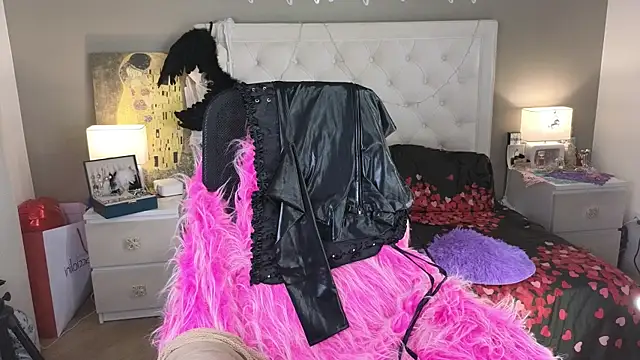 RoxalanaStar online show from 05/11/26, 07:22