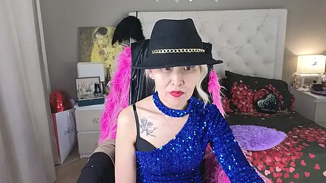 RoxalanaStar online show from 06/13/26, 12:08