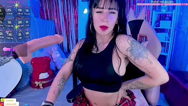 Tattooed spittingdoll online show from 01/03/25, 12:43