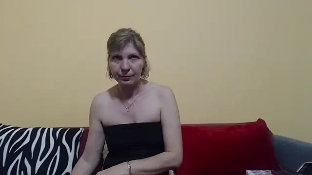 christine33 online show from 04/29/26, 02:54