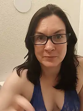 Snapshot of DesreRose chatting on 06/25/26, 10:58 DesreRose online show from 06/25/26, 10:58