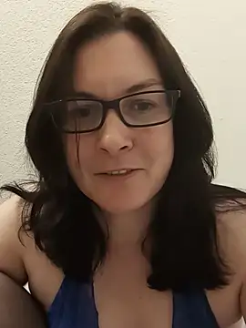 Snapshot of DesreRose chatting on 07/13/26, 12:57 DesreRose online show from 07/13/26, 12:57