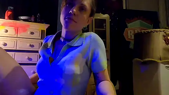 Snapshot of TheDaisyChaos chatting on 03/03/25, 08:16 TheDaisyChaos online show from 03/03/25, 08:16