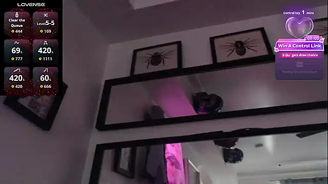 Snapshot of TheDaisyChaos chatting on 03/26/26, 10:59 TheDaisyChaos online show from 03/26/26, 10:59