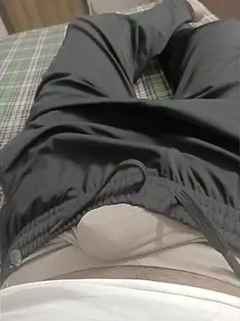 Snapshot of Babyucum4me chatting on 04/27/26, 02:04 Babyucum4me online show from 04/27/26, 02:04