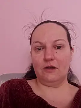 BustyLadyAlma online show from 04/25/26, 06:38