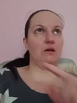 Snapshot of BustyLadyAlma chatting on 07/19/26, 06:28 BustyLadyAlma online show from 07/19/26, 06:28
