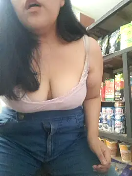 Snapshot of Kalani_Engel chatting on 03/21/25, 08:29 Kalani Engel online show from 03/21/25, 08:29