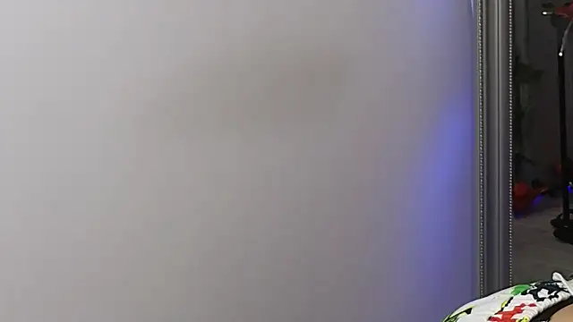 JuliaJuliette online show from 03/04/25, 08:27