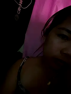 Snapshot of BURBERRY69 chatting on 11/23/25, 06:57 BURBERRY69 online show from 11/23/25, 06:57