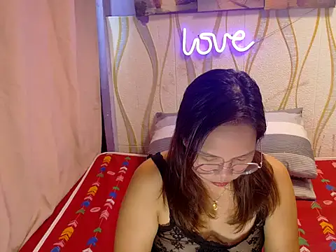 Snapshot of BURBERRY69 chatting on 03/01/26, 11:40 BURBERRY69 online show from 03/01/26, 11:40