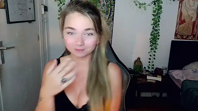 Thegirlbehindthemask online show from 07/15/26, 05:40