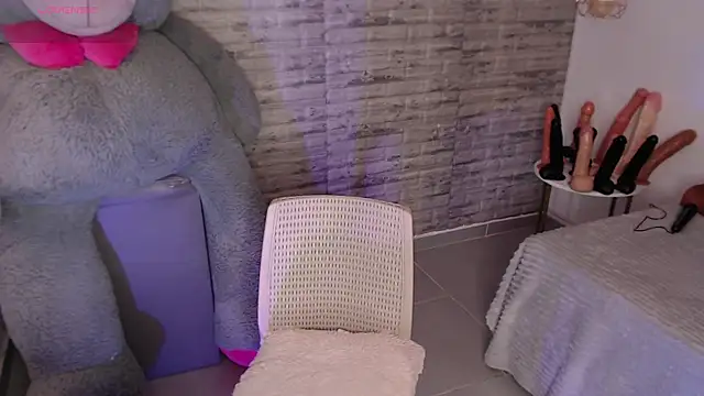 TinnaCobb online show from 03/19/26, 04:11