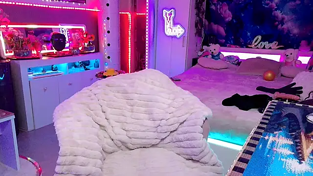 Snapshot of misscectito13 chatting on 11/14/25, 12:20 misscectito13 online show from 11/14/25, 12:20