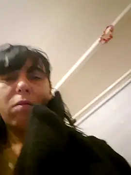 Snapshot of misscectito13 chatting on 12/15/25, 12:09 misscectito13 online show from 12/15/25, 12:09