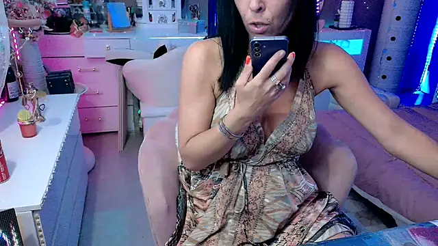 Snapshot of misscectito13 chatting on 06/22/26, 03:53 misscectito13 online show from 06/22/26, 03:53